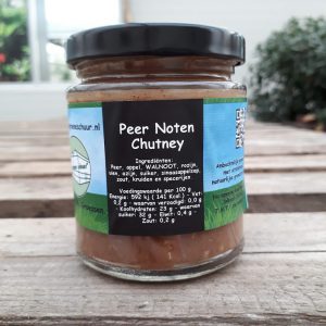 Peer-noten chutney